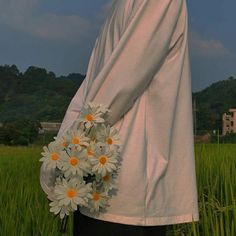 Instagram & WhatsApp Aesthetic Flower Boys Dpz