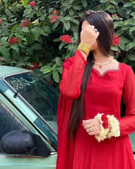 Cute Girls Pic DPs for WhatsApp & Instagram